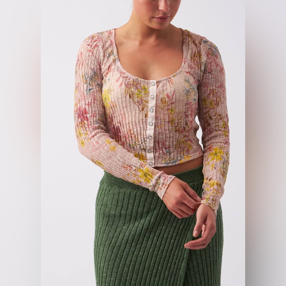 NEW Free People Angelina Flora Lace Scoop Neck Button Up Crop Top - size Small